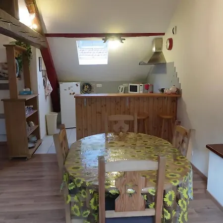 Lägenhet Comme Un Chalet Au Pied Des Montagnes